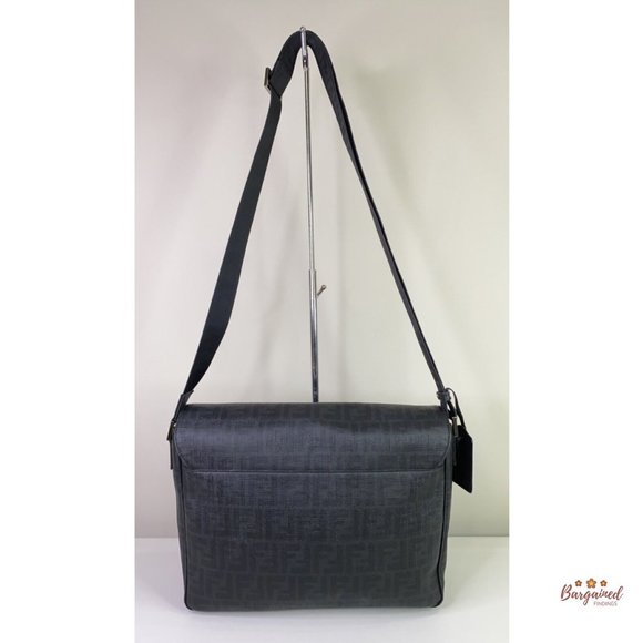 Authentic Fendi Black Zucca Print Coated Canvas Messenger Crossbody Flap Bag - Picture 3 of 13